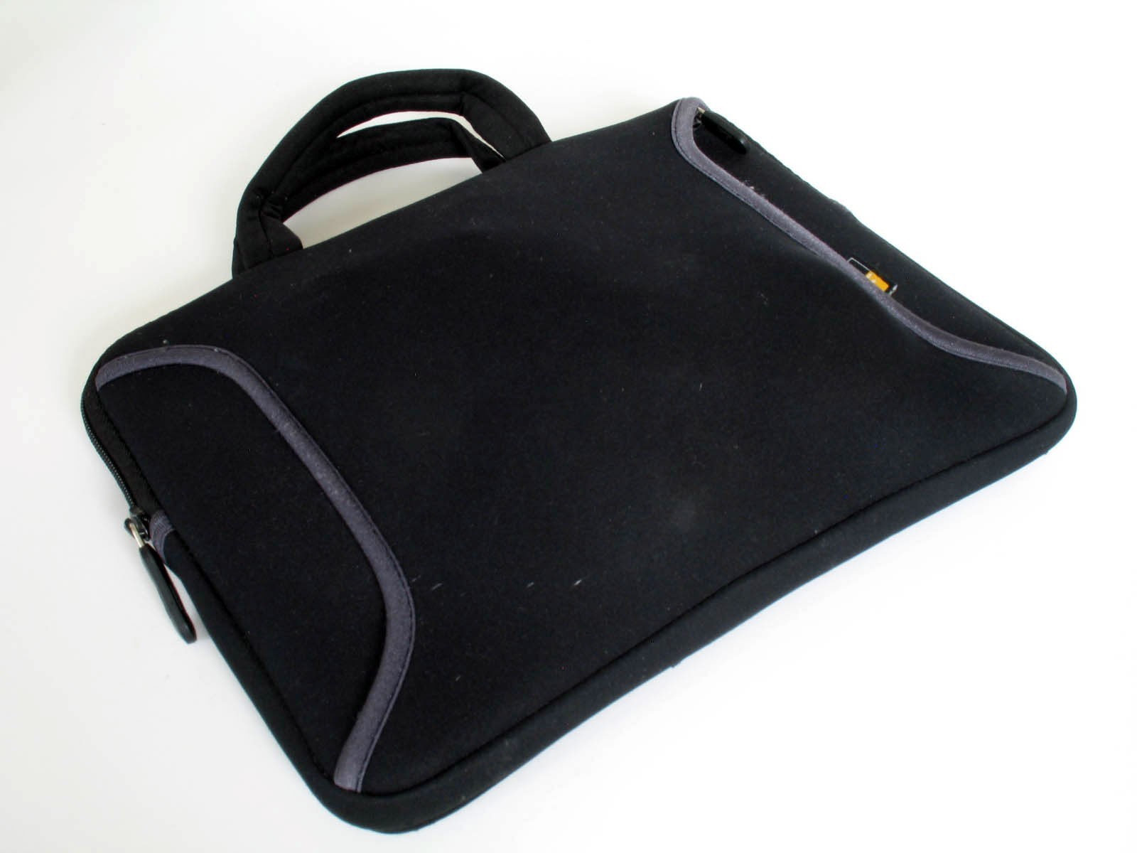 Acer Aspire One D250 – Windows 10, Wireless Mouse, Carrying Case