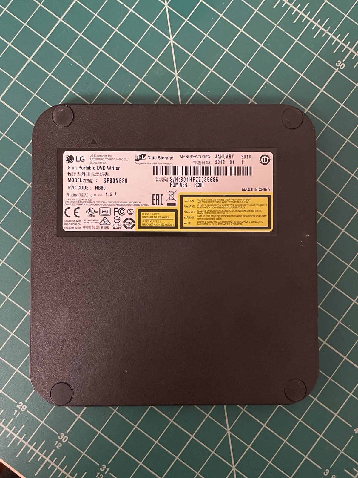 LG SP80NB80 Ultra Slim Portable External Drive DVD