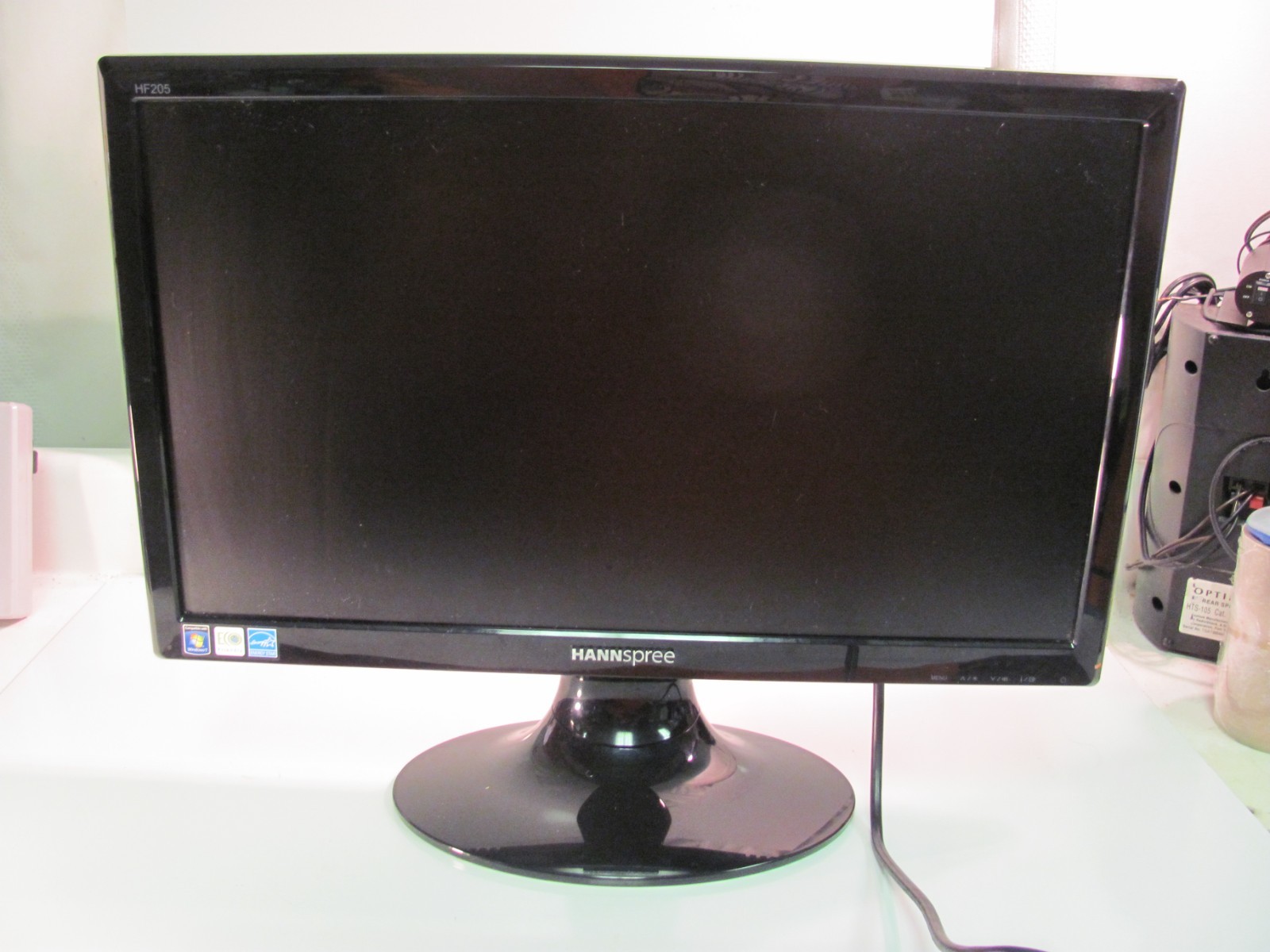 Hannspree HSG1106 HF205DPB 20″ 1600 x 900 75 Hz Widescreen LCD Monitor