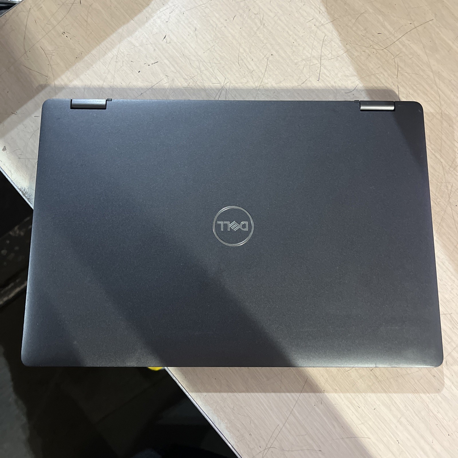 DELL LATITUDE 5300 2 IN 1 INTEL CORE I7-8665U 1.90GHZ 16GB RAM NO HD / TOUCH “