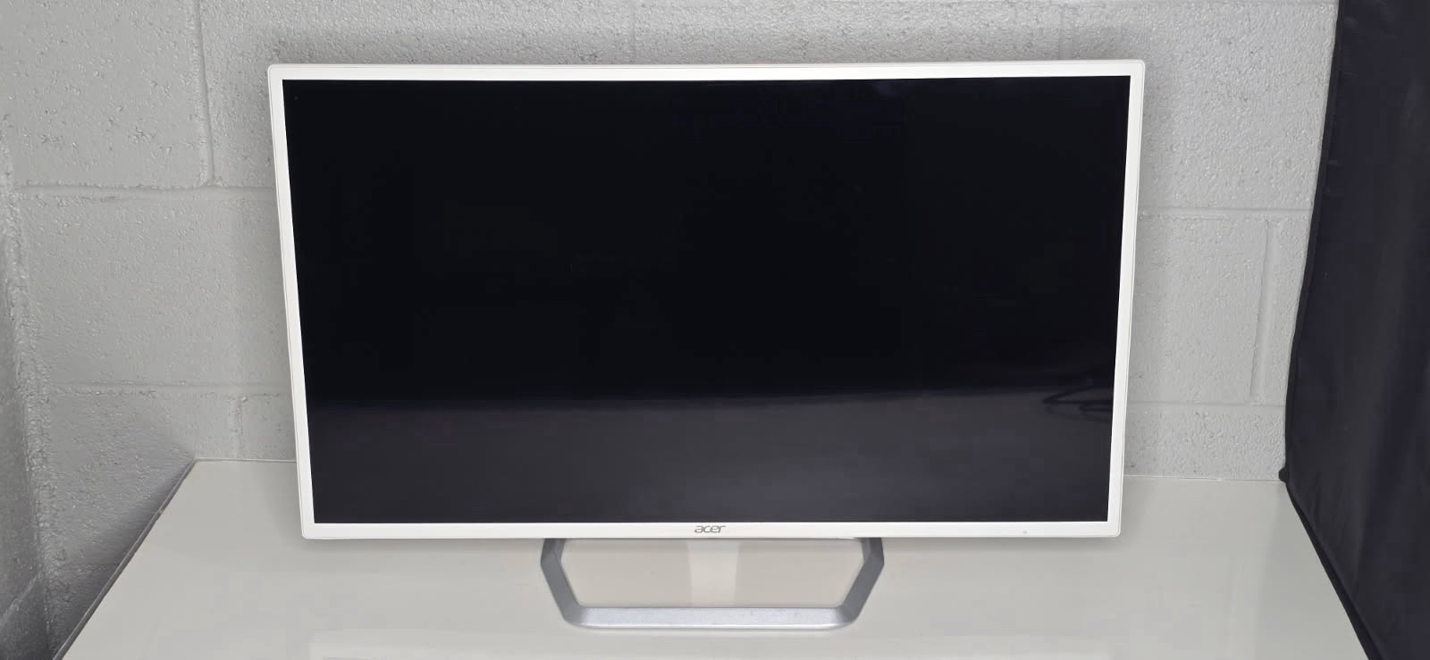 Acer EZ321Q 31.5″ Full HD (1920 x 1080) IPS Monitor – White color