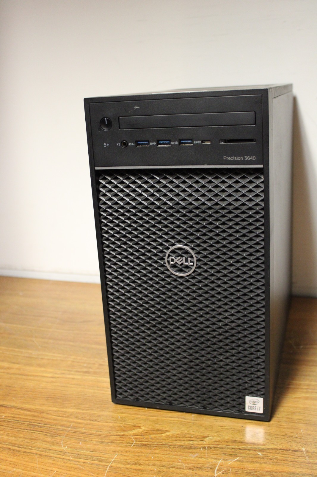 Dell Precision 3640 i7-10700 8-Core 2.90-4.80Ghz 16GB 256Gb Nvme SSD Win 11 GM