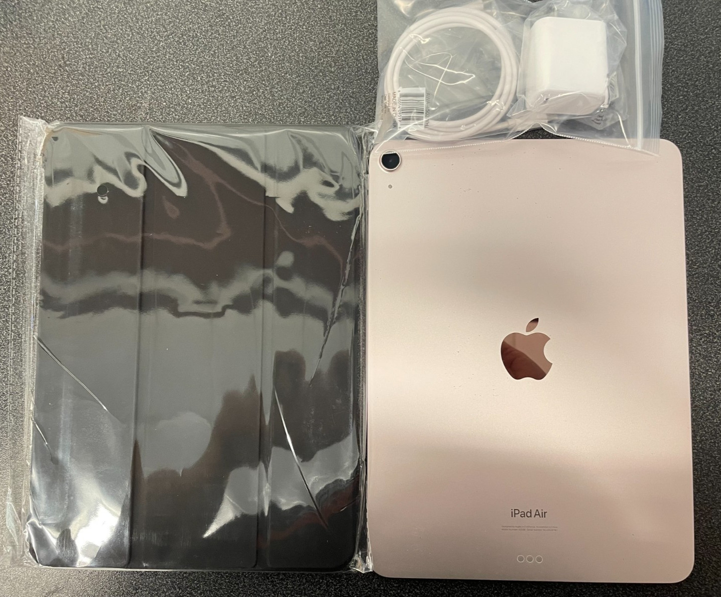Apple iPad Air 5th Gen Wi-Fi, 10.9in – 64GB – Fair condition
