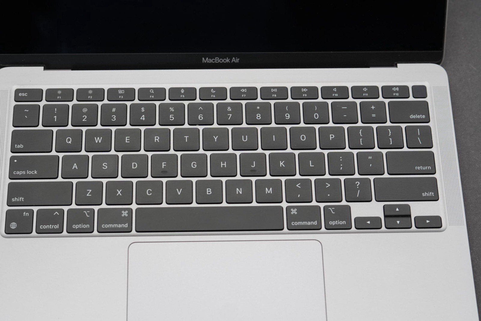 Apple MacBook Air Laptop 13” M1 A2337 2020 Password Locked ( For Parts Only )