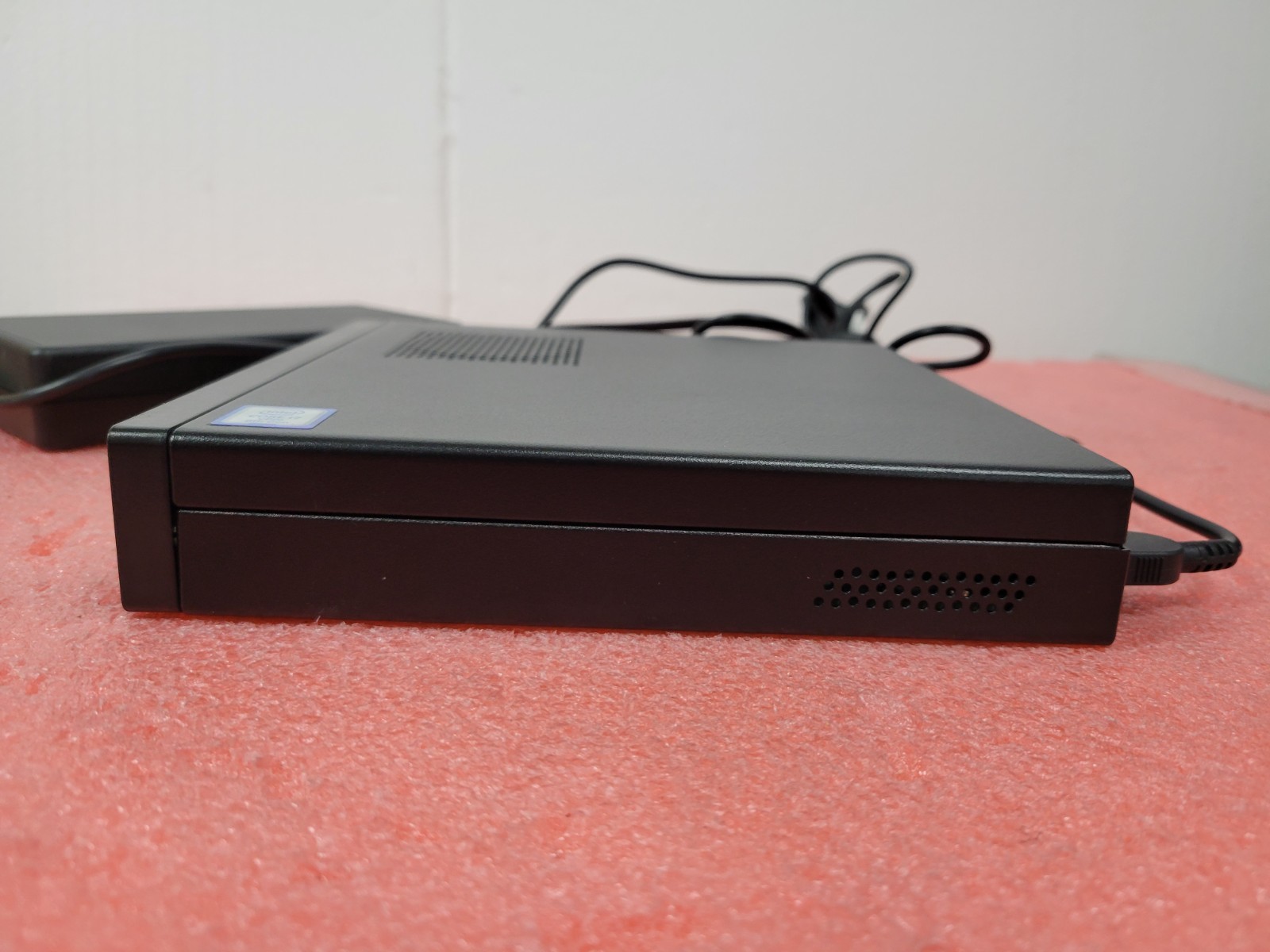 Lenovo ThinkStation P330 Tiny i7-8700T@2.4Ghz 16GB RAM 256GB SSD | C1185
