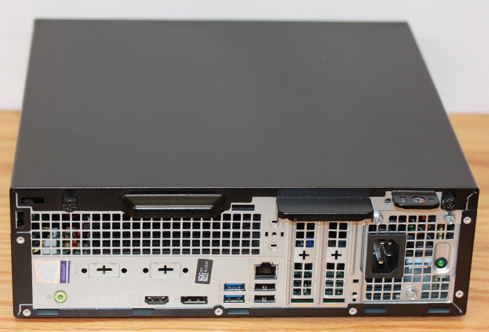 OptiPlex 3070 SFF: i5-8500, 32 GB, No SSD or HDD —