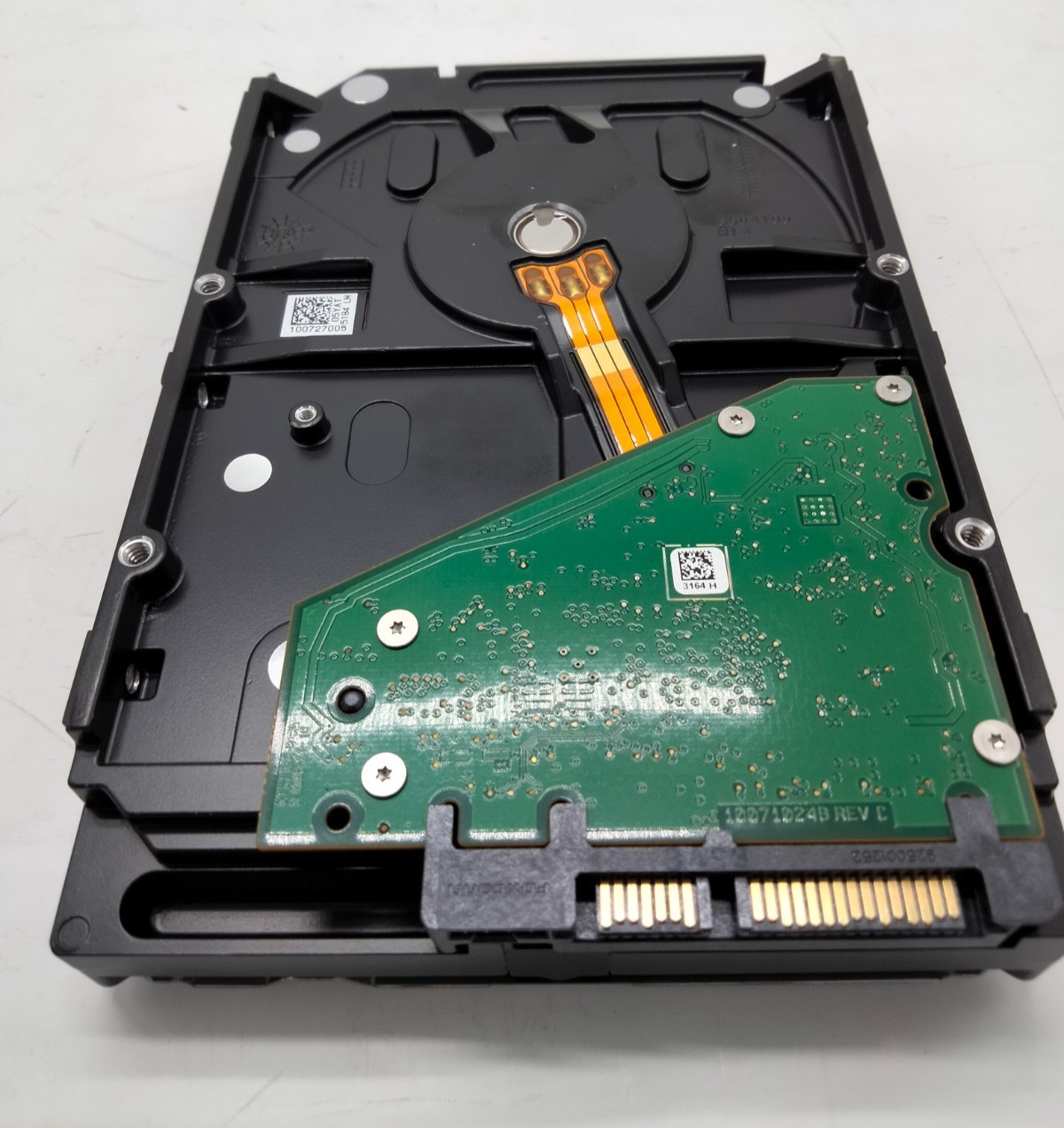 Seagate 4TB Desktop HDD 3.5″ SATA Hard Drive ST4000DM000