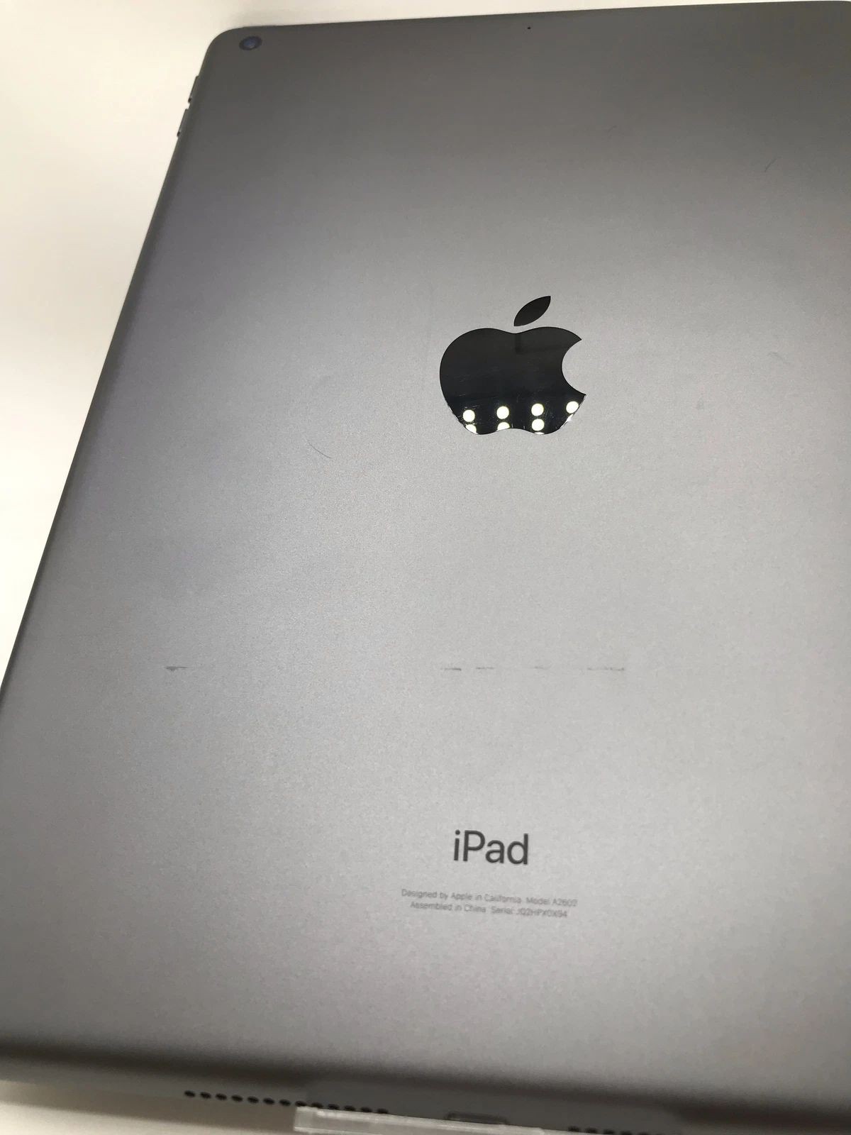 Apple iPad 9 10.2 (2021) 64GB–SPACE GRAY–(WI-FI) – GRADE D
