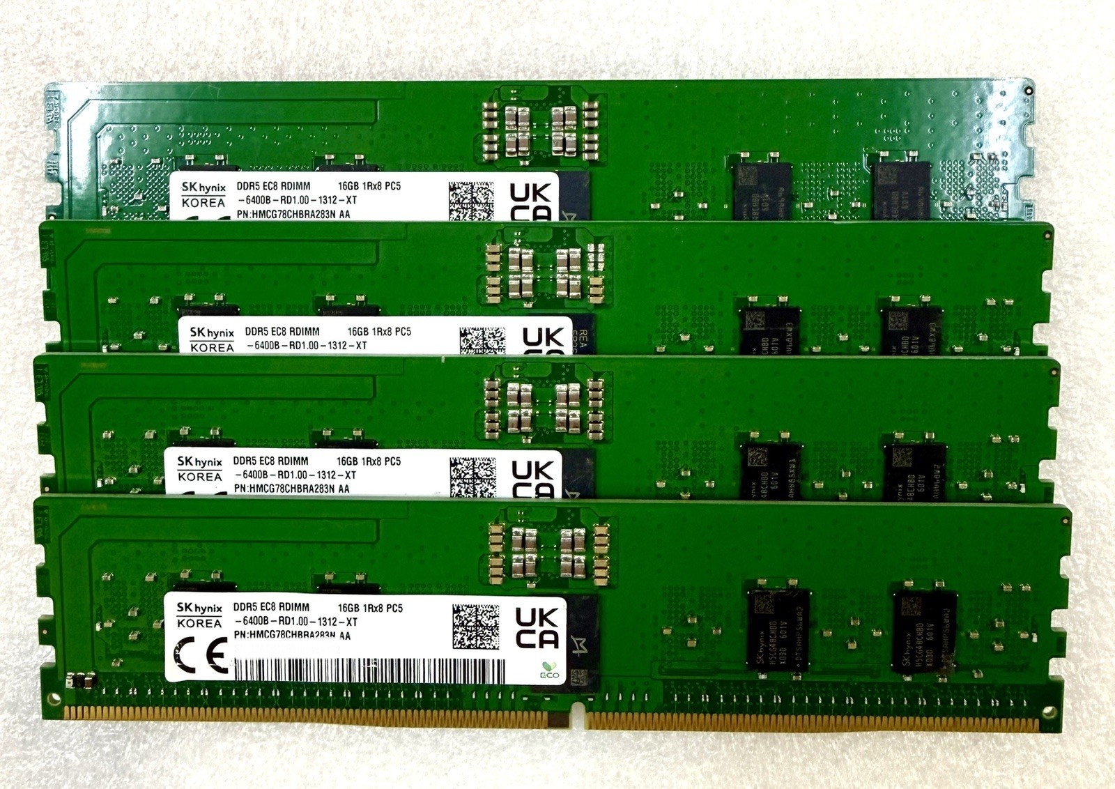 SK hynix 16GB DDR5-6400 PC5-6400B ECC RDIMM 1Rx8 Server RAM HMCG78CHBRA283N