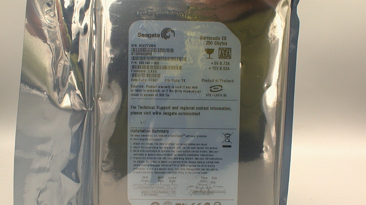 Seagate Barracuda ES ST3250620NS 250GB 7200 RPM 16MB Cache SATA 3.0Gb/s 3.5″