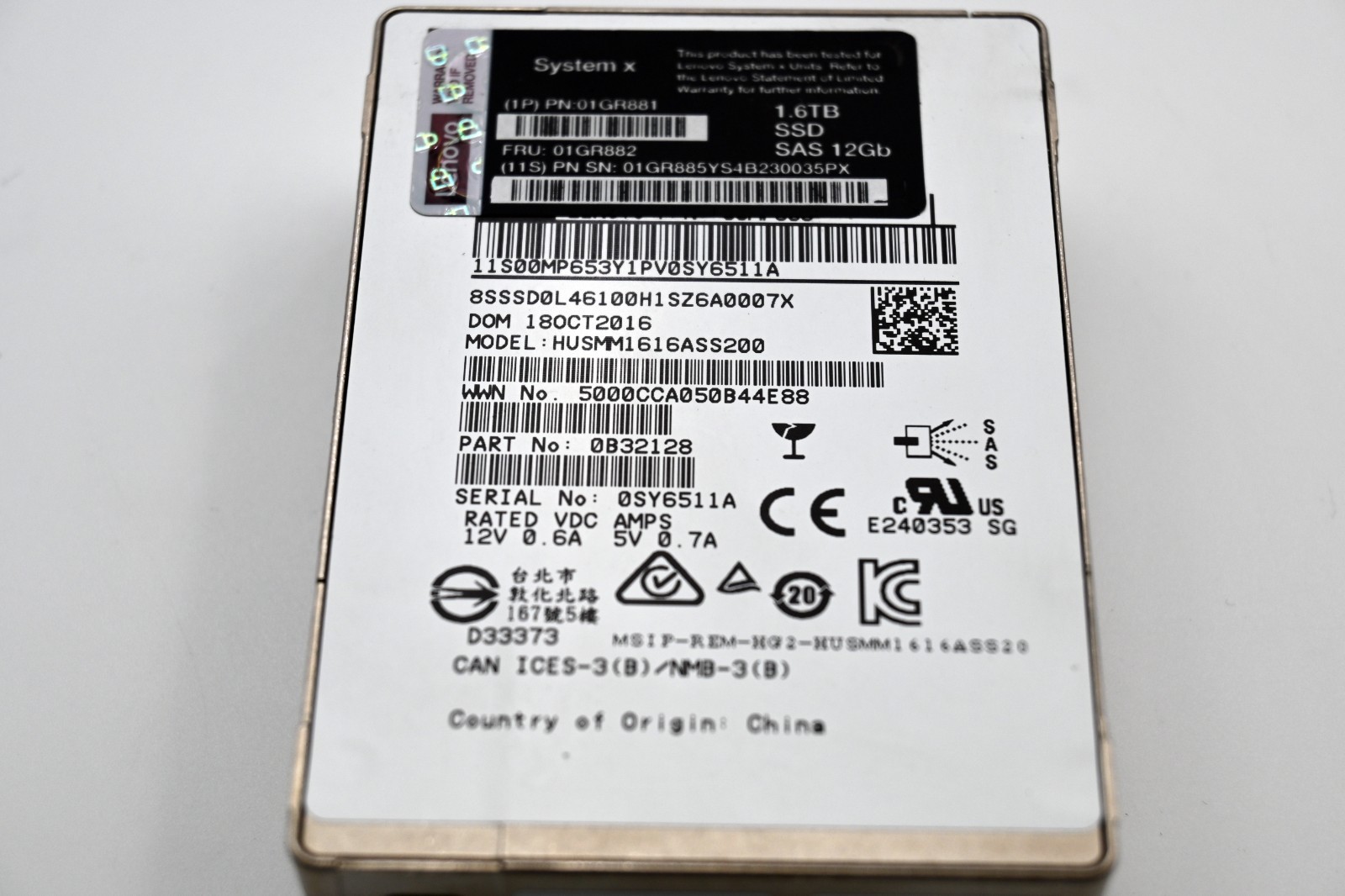 Lenovo SystemX 1.6TB Write Intensive 2.5″ SAS 12Gb SSD 01GR881 HUSMM1616ASS200