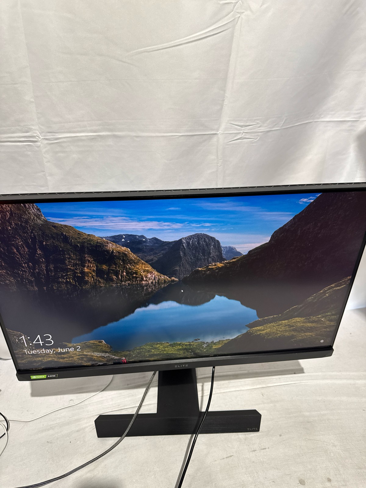 ViewSonic ELITE XG320Q 32in 4K UHD IPS Monitor HDR 600 FreeSync HDMI DP USB (3)