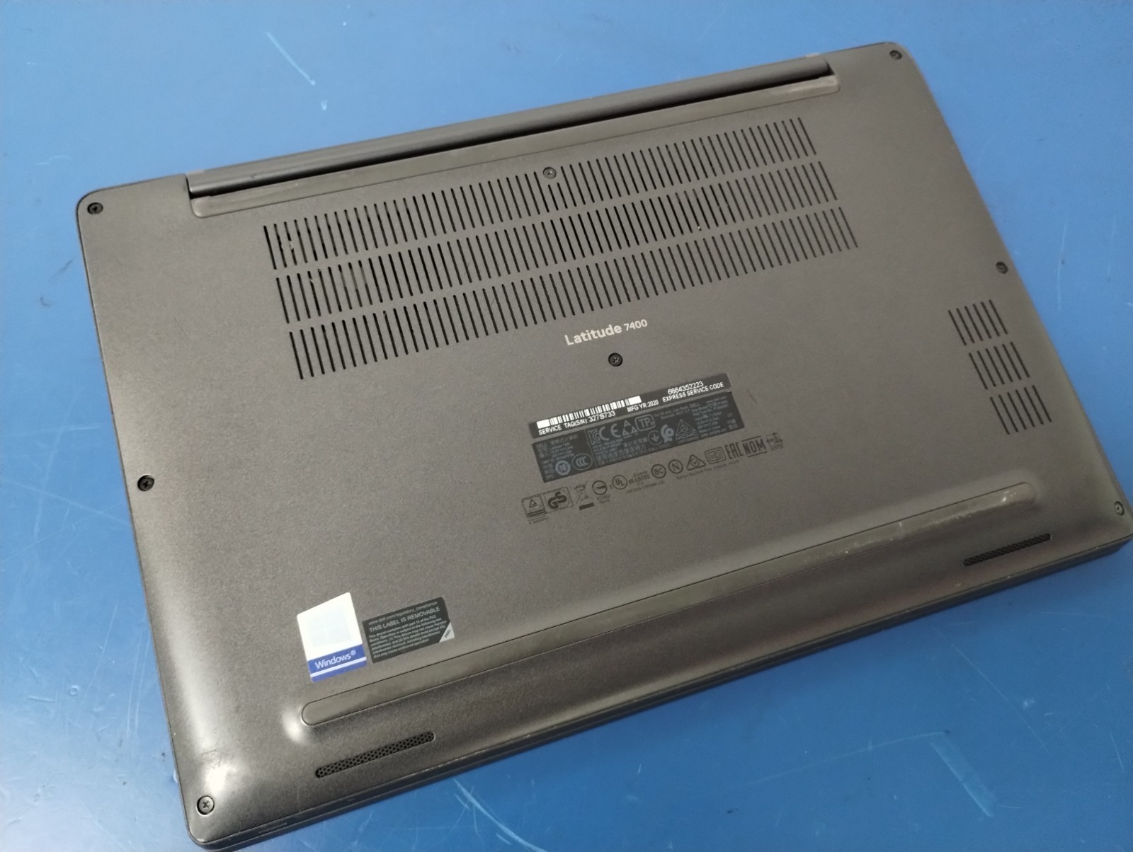 DELL LATITUDE 7400, Intel Core i7-8665U, 1.90 GHz, 16 GB, 256 GB M.2