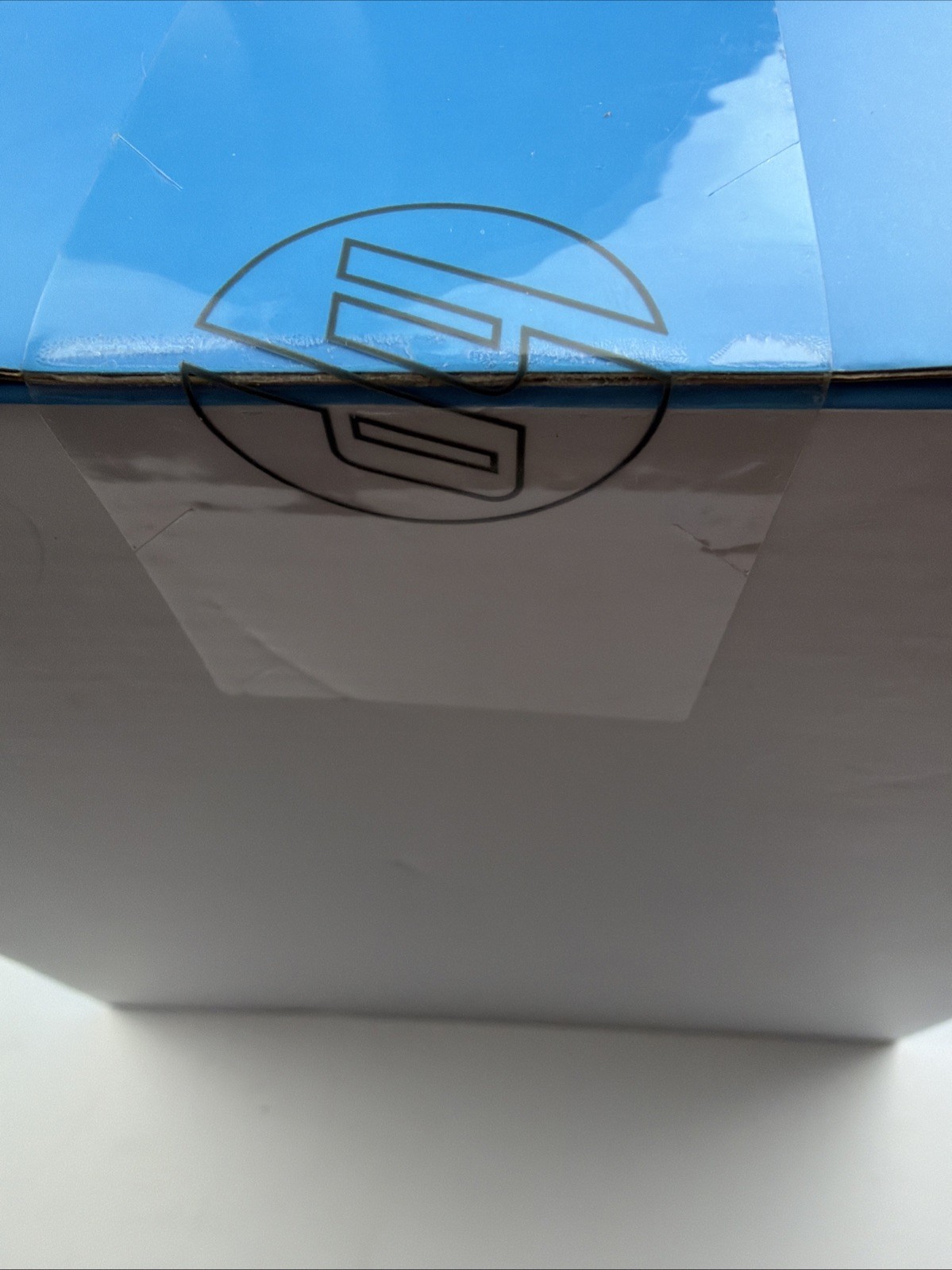 HP Slate 7 2800 8GB / Silver. New In Box Sealed!!