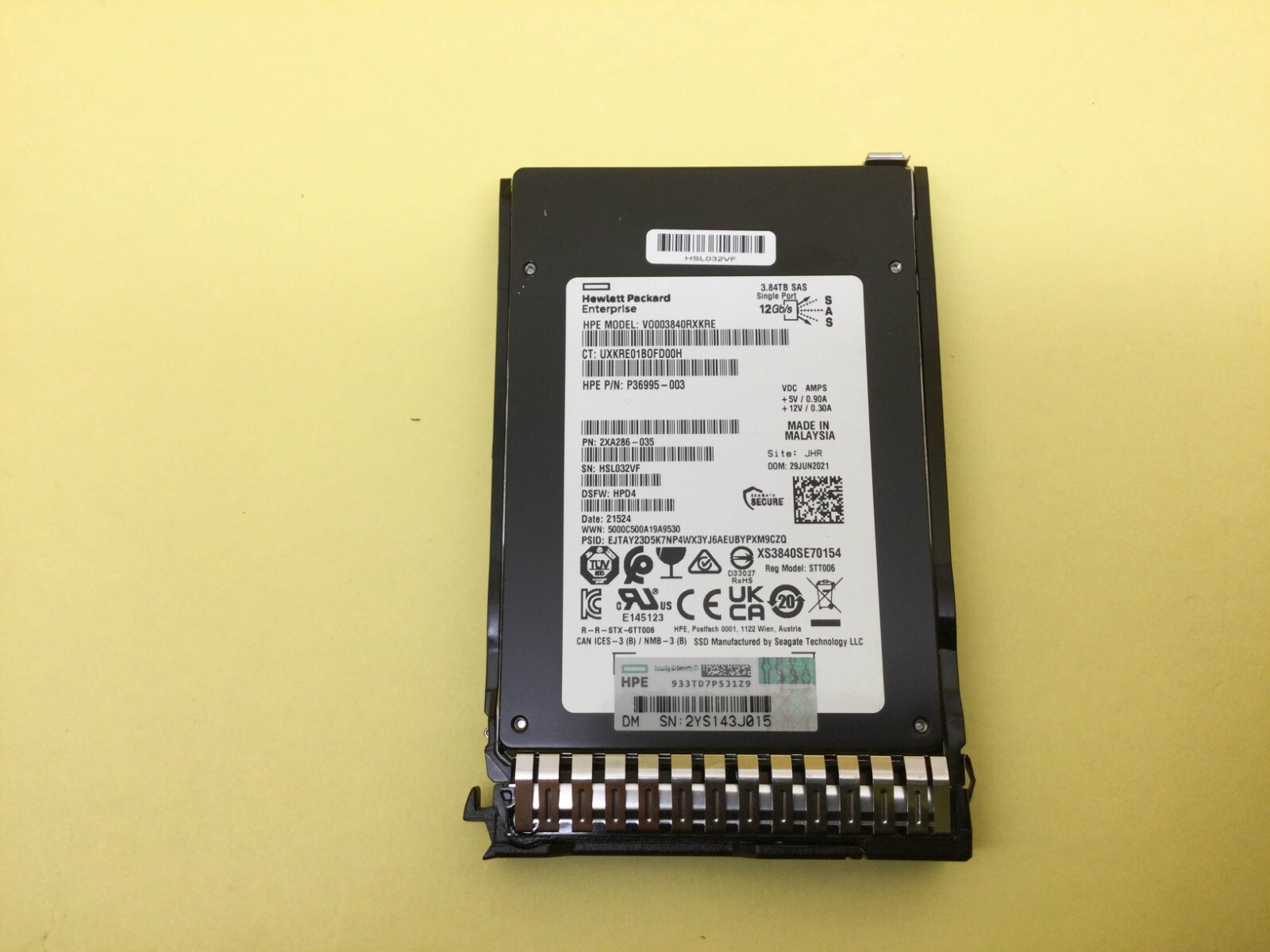 P37001-B21 HPE 3.84TB SAS 12G READ INTENSIVE SFF SC SSD P37066-001