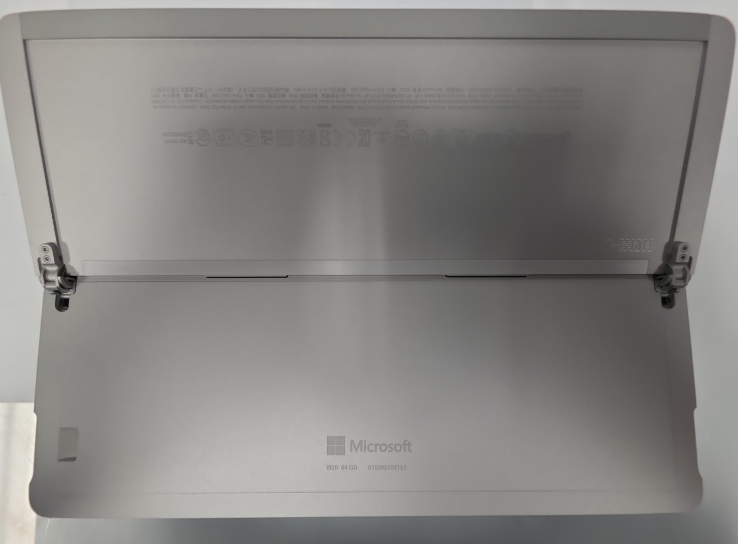 Microsoft Surface Go 2| Intel Core m3|4GB RAM| 64GB SSD| Win 10 Pro| Bad Battery