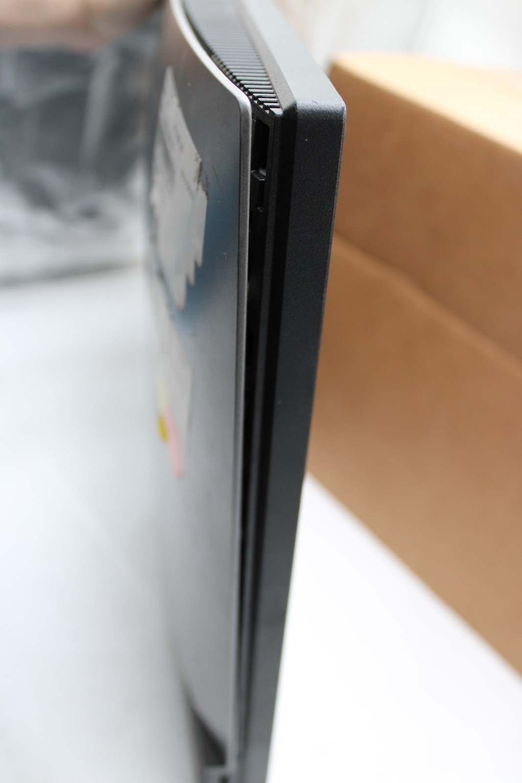 23.8” Dell OptiPlex 7460 All-In-One i5-8500 @ 3.00GHz 8GB RAM 180GB SSD Win 10