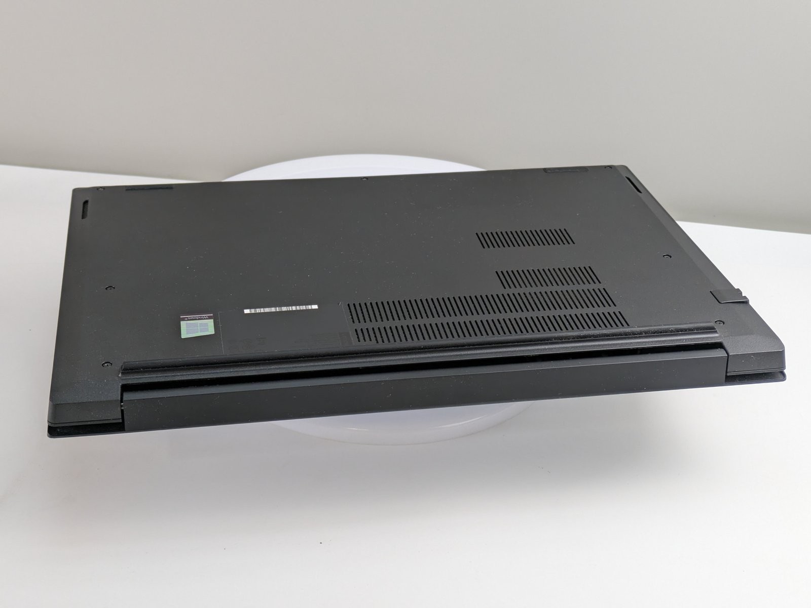 Lenovo ThinkPad E15 Gen 1 15.6″ i5-10210U 8GB RAM 1TB + 256GB SSD FHD W11P