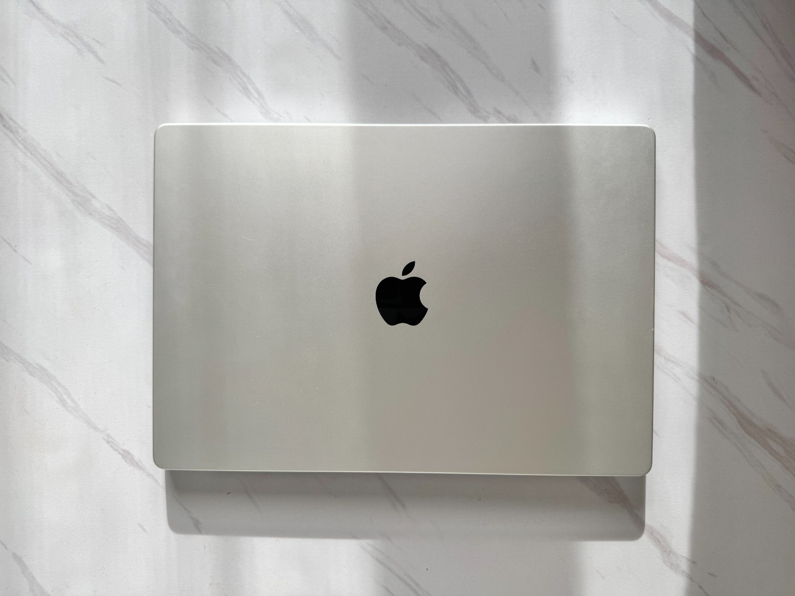 Apple MacBook Pro 16″ (1TB SSD, M1 Pro, 16GB) Laptop – Silver – MK1F3LL/A…