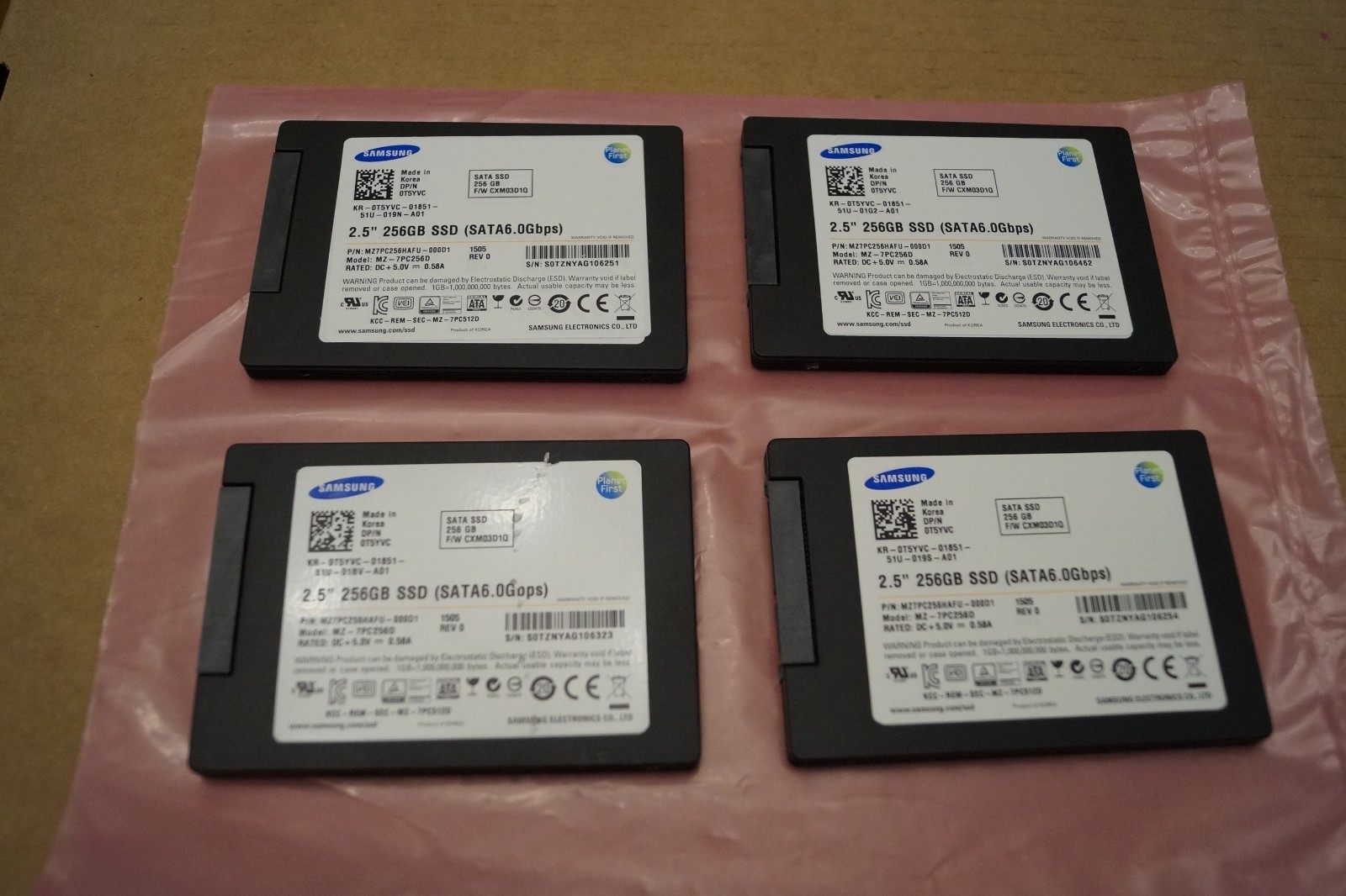 LOT of 4 Dell 0T5YVC 256GB SATA III 6Gb/s 2.5-Inch SSD MZ7PC256HAFU-000D1