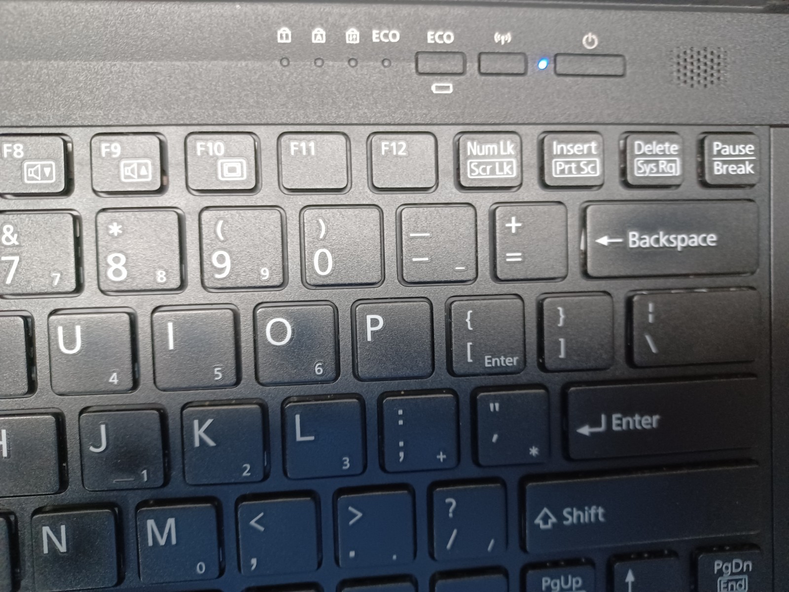 Fujitsu Lifebook E546 14″ Laptop FOR PARTS OR REPAIR No Boot Broken Core i5