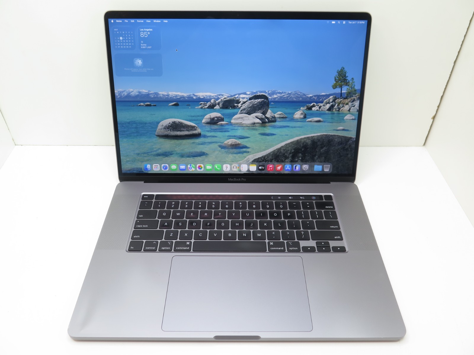 APPLE MACBOOK PRO 16″ GRAY 2019 8CORE I9 2.4GHZ 32GB 1TB FLASH AMD RADEON 5500M