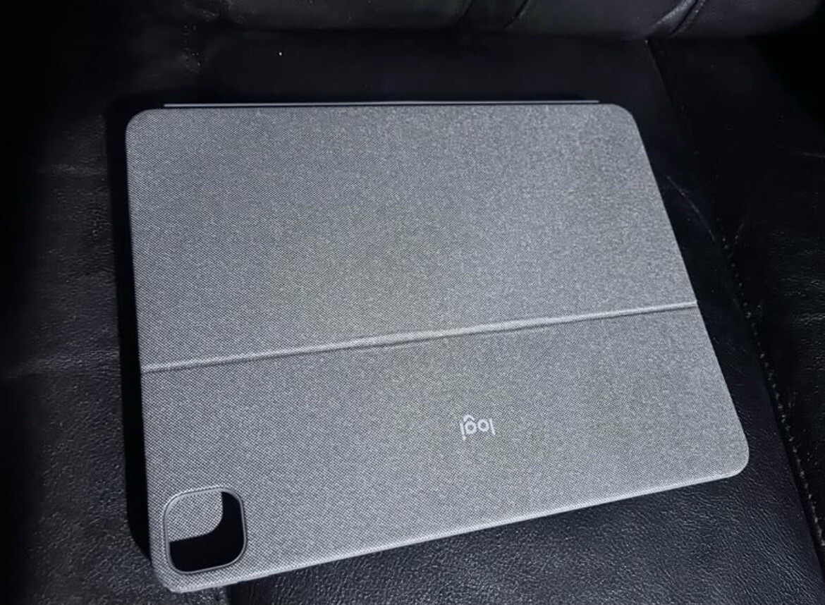 Logitech Combo Touch Keyboard Case for 12.9″ Apple iPad Pro 5th Gen. – Gray