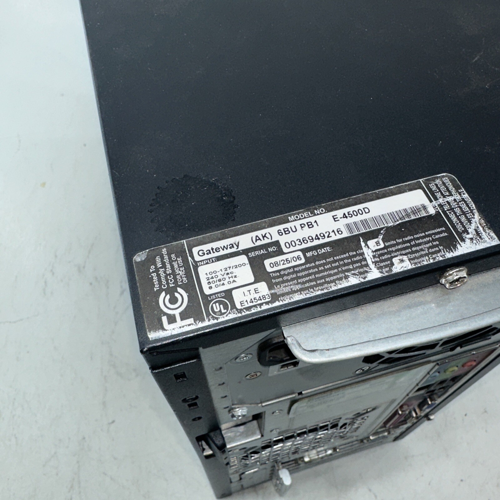 Gateway E-4500D Computer Intel Pentium 4 4GB RAM No HDD Does Not Power On