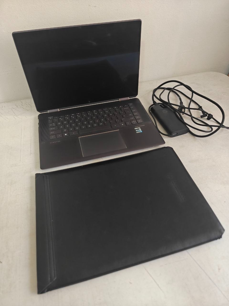 HP Spectre x360 16″ – Touch – Intel Core™ i7-1360P – 16 GB DDR4 – 1 TB SSD – W11