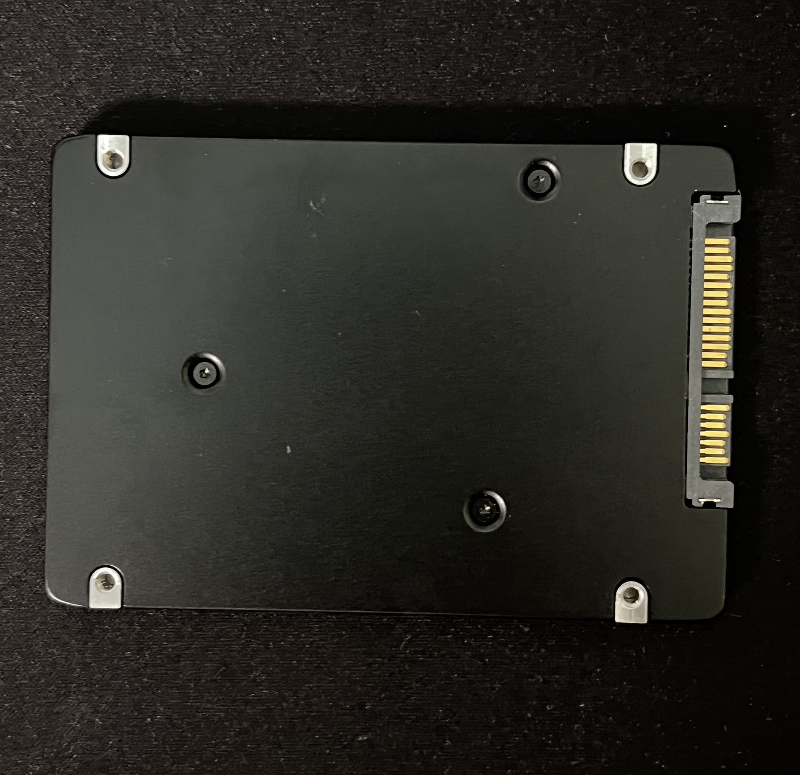 SAMSUNG PM883 3.84TB 2.5″ SATA SSD MZ7LH3T8HMLT-00005 MZ-7LH3T80 98% HEALTH