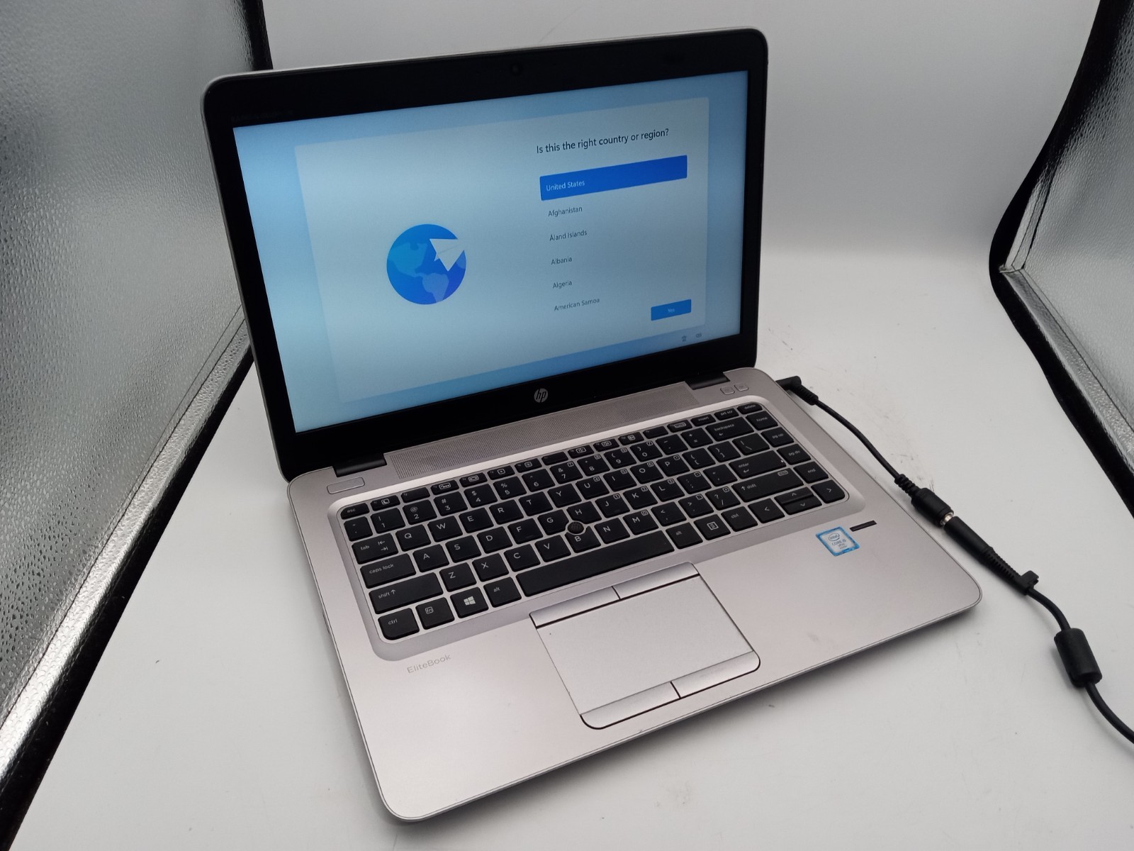 HP EliteBook 840 G3 14″ Laptop Intel i5-6300U 4GB RAM 128GB SSD Win11 -READ -RR