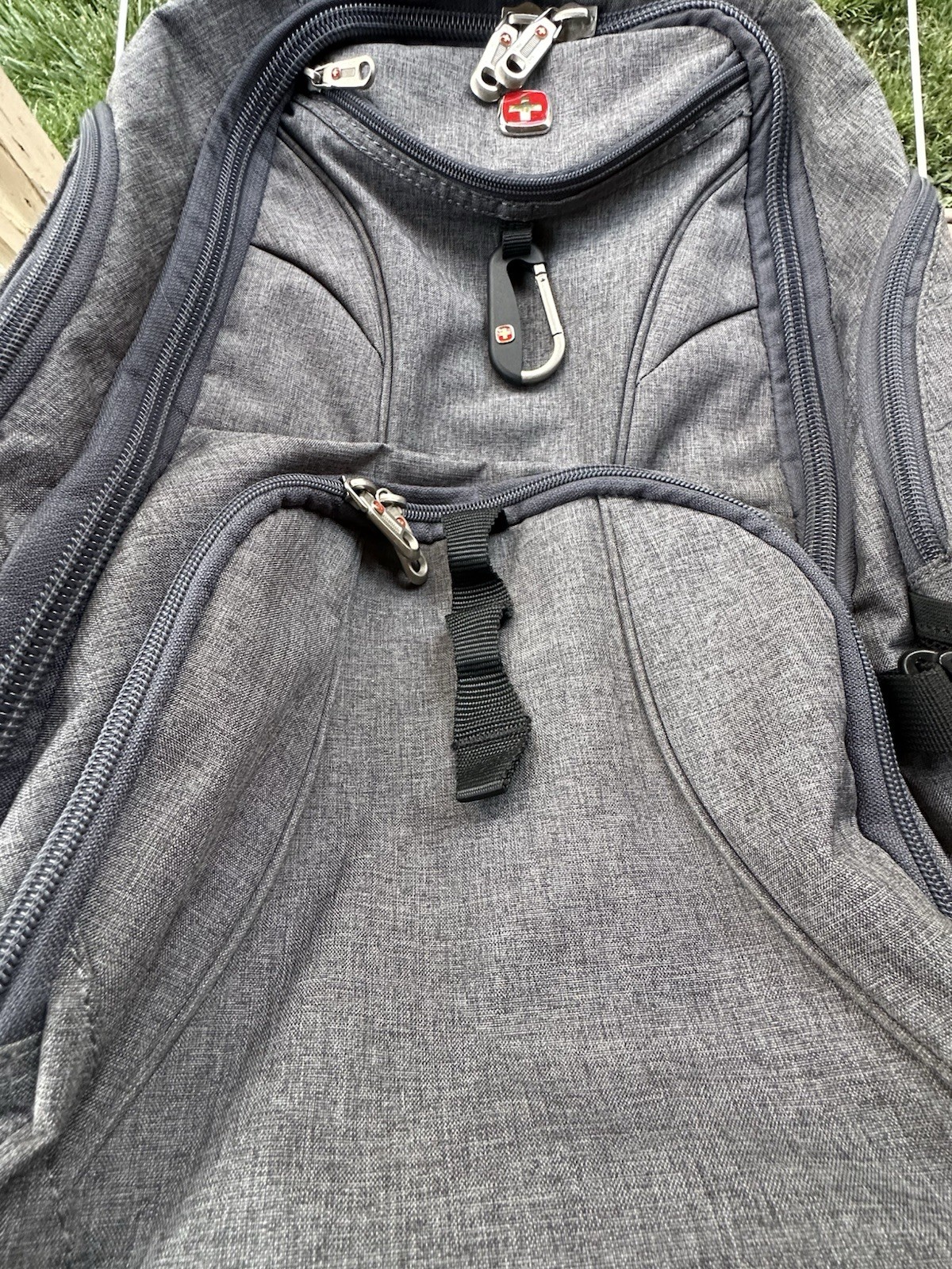 SwissGear 1900 Scansmart TSA Friendly 17 Inch Laptop Backpack – Gray/Heather