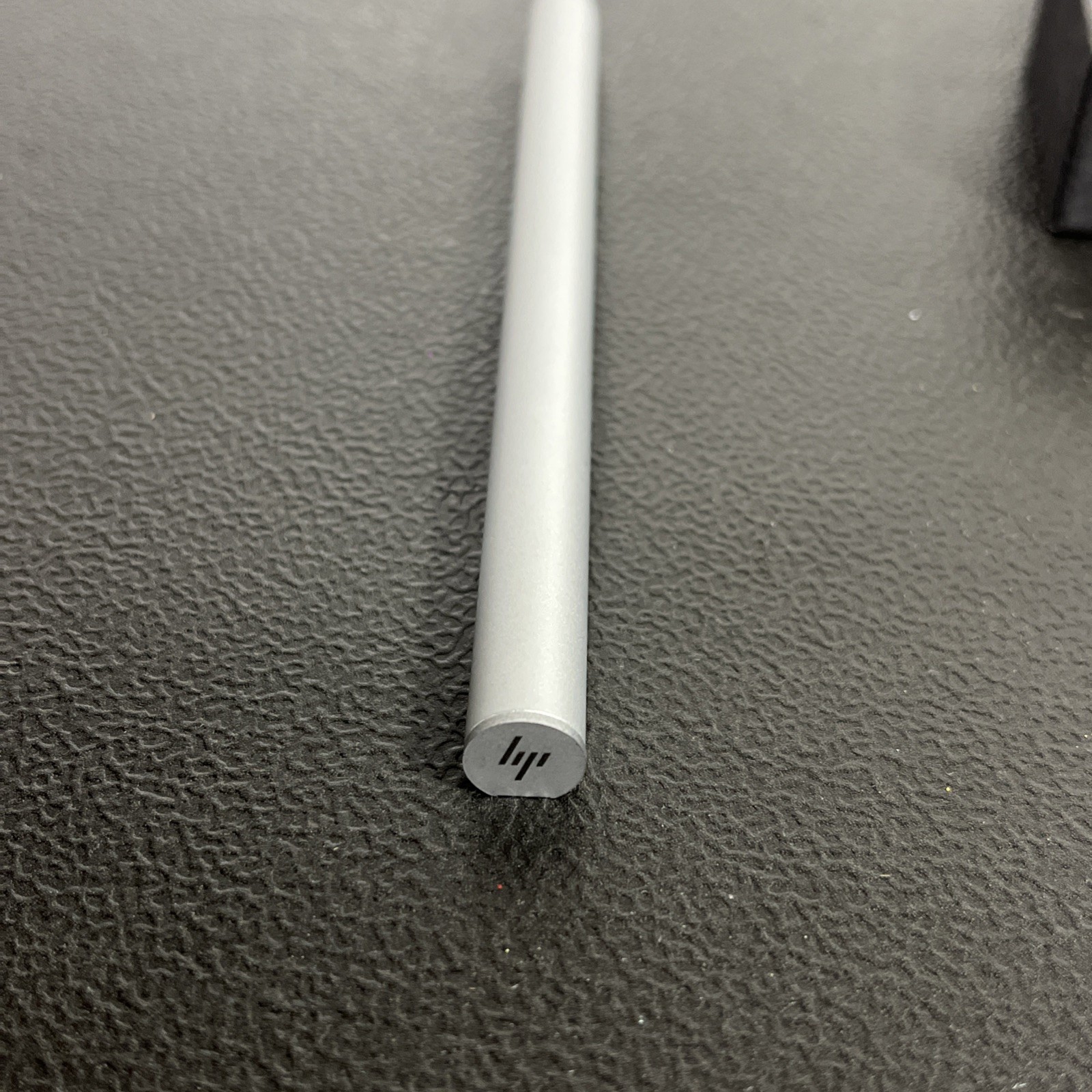 HP Rechargeable MPP 2.0 Tilt Pen 3J122AA M23867-001 USB-C Stylus Silver