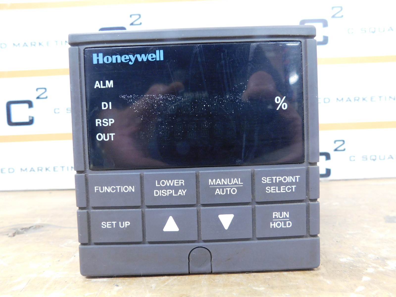 Honeywell UDC3000 Versa Pro Temperature Controller used CSQ