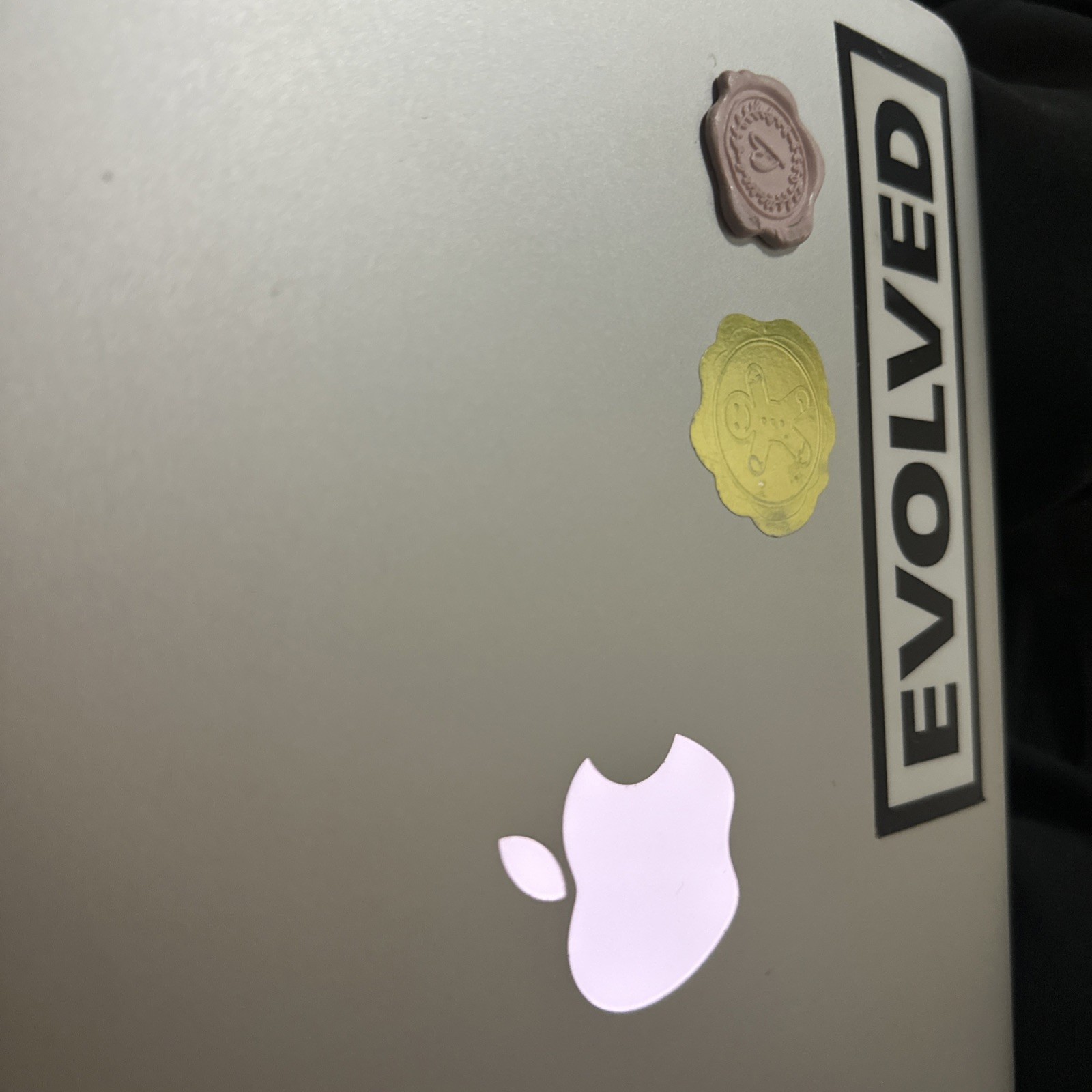 Apple MacBook Air 13.3″ (128GB SSD, Intel Core i5 5th Gen., 1.80 GHz, 8GB)…