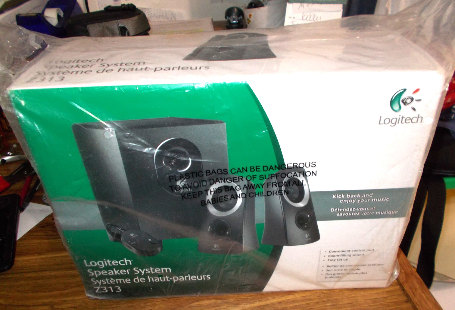 Logitech Z313 Speaker System with Subwoofer (980-000382) SEALED NOS