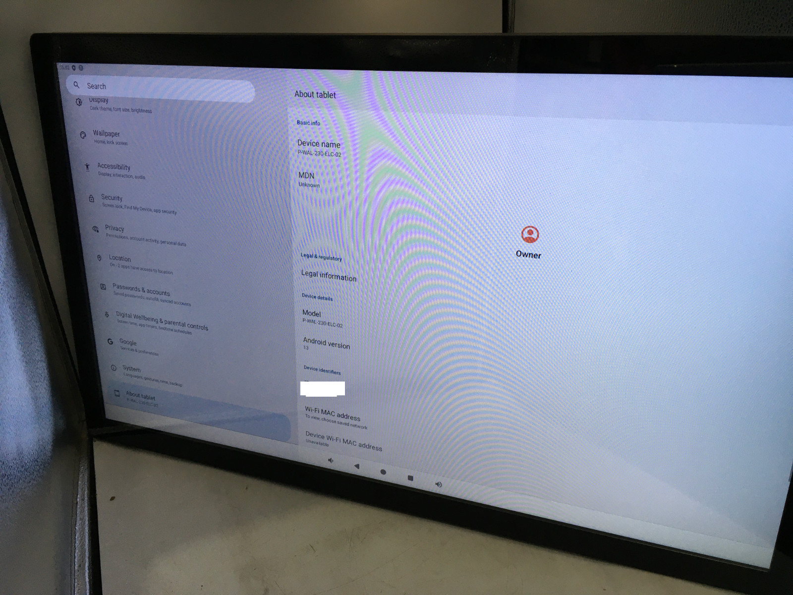 32″ Android 13 Touch Screen Vesa Mount Wall Board – Excellent W/ accessories RS
