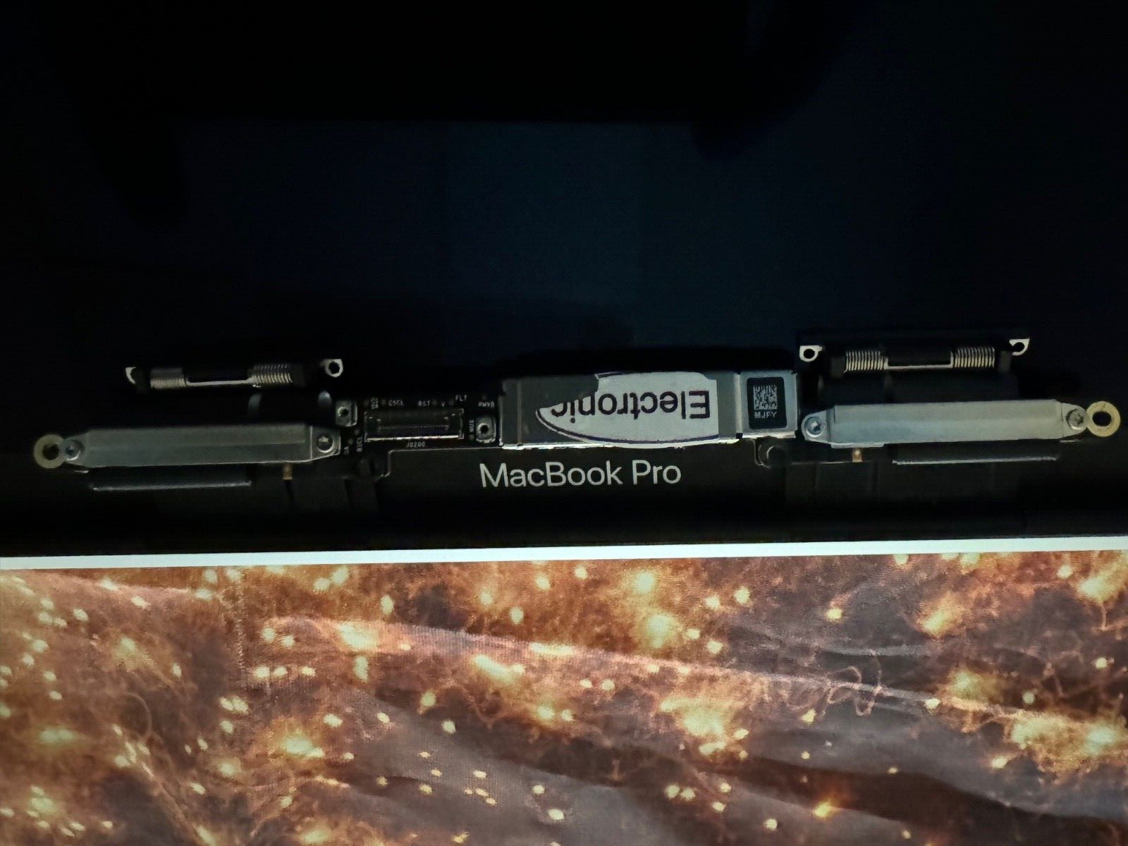 OEM Apple LCD Screen Assembly 13″ MacBook Pro A1706 A1708 2016-2017. Space Gray