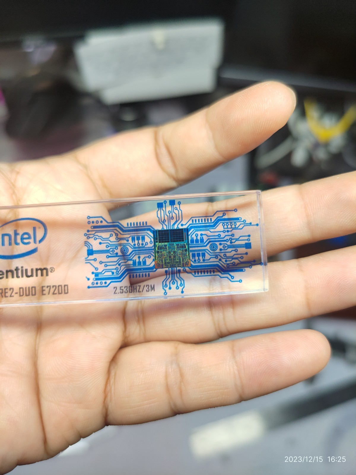 Intel Core 2 Duo E7200 CPU Die Teardown Silicon Wafer Tech Cyber Geek Decor Gift
