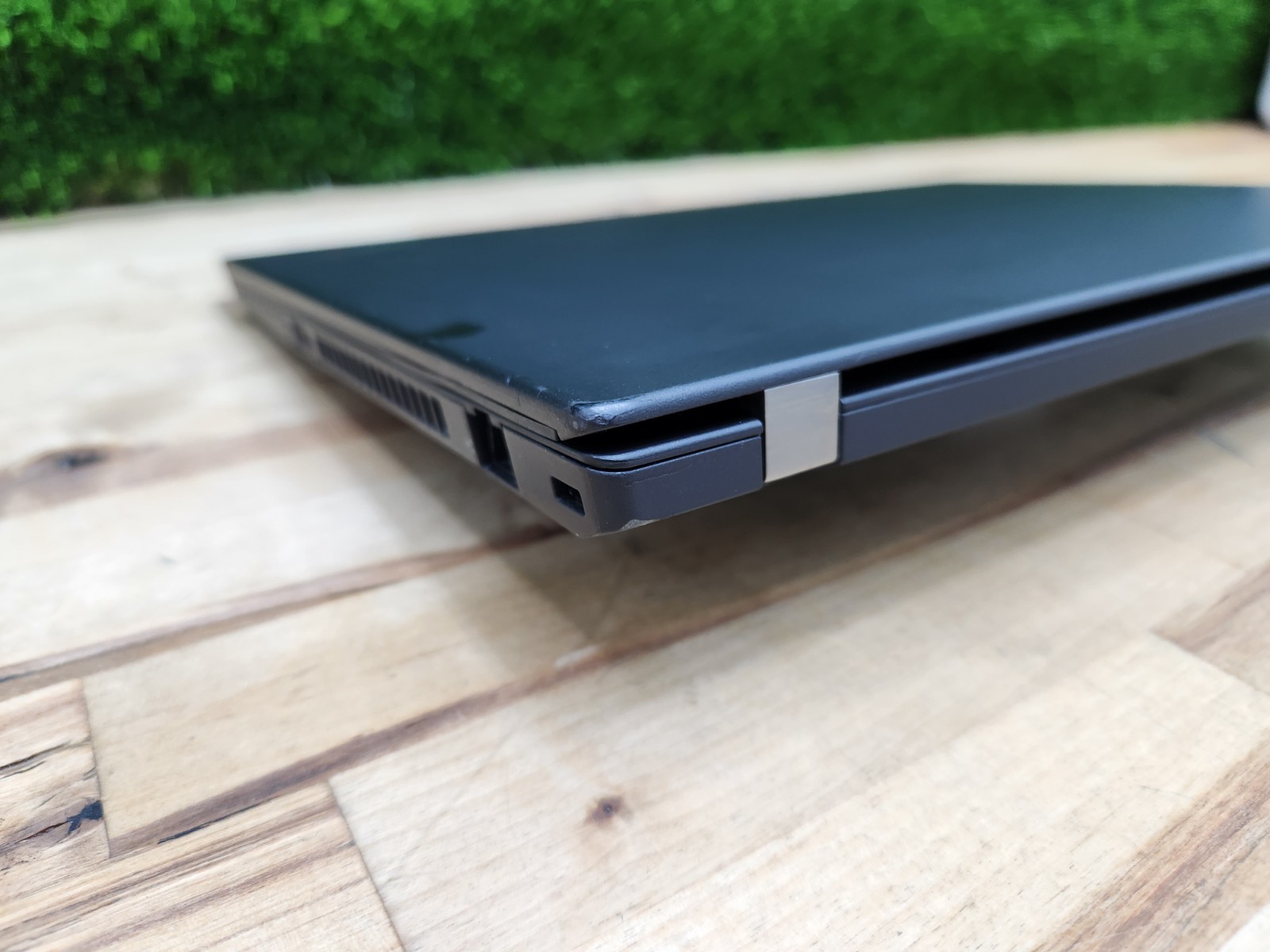 Lenovo ThinkPad T490 14″ FHD i5-8365U 1.6GHz 16GB RAM 256GB SSD Windows 11 Pro ~