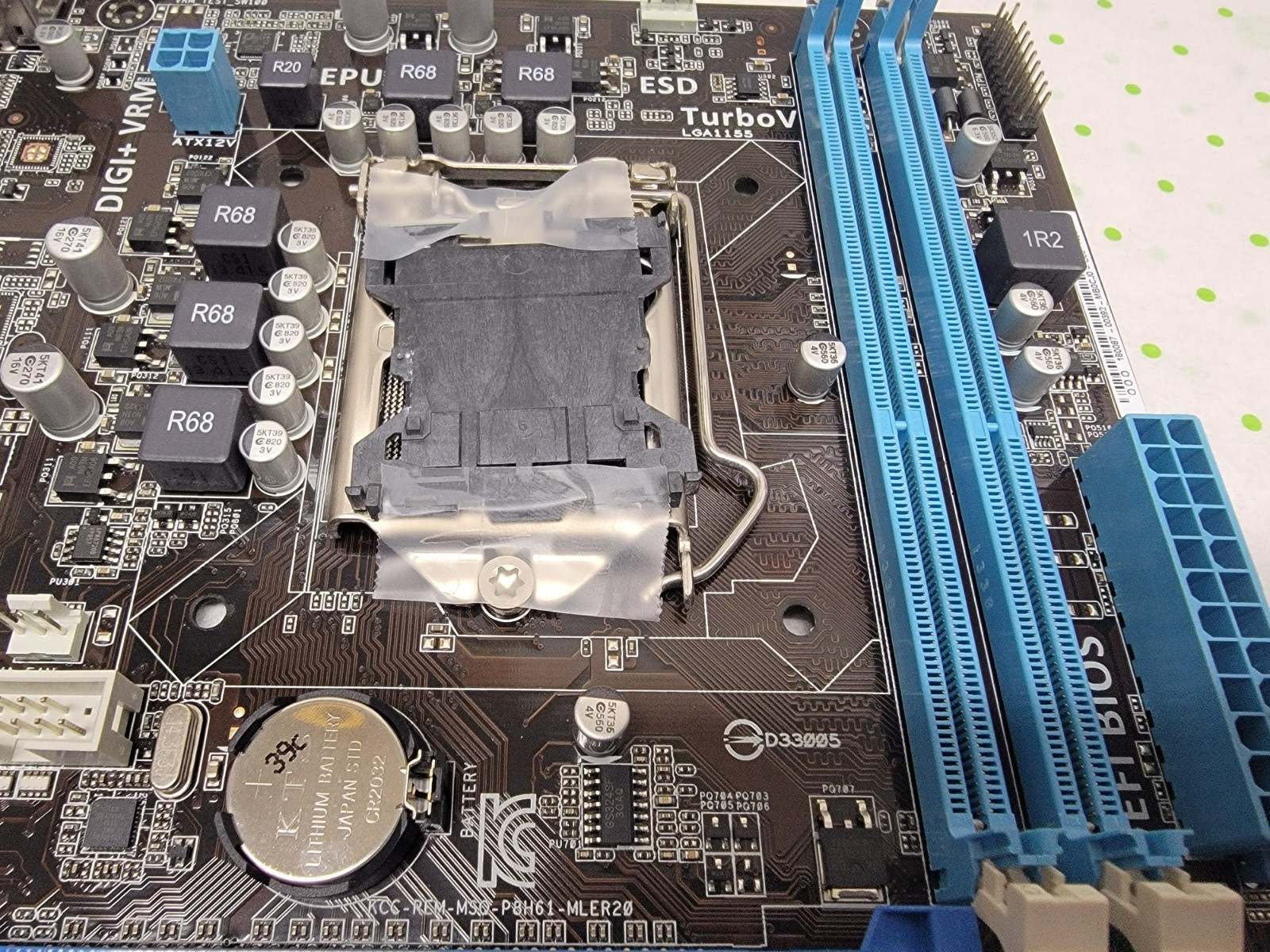 ASUS P8H61-M LE/CSM R2.0 LGA 1155 Intel Motherboard with IO Backplate
