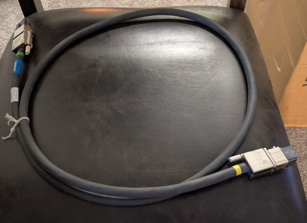 Cisco CAB-SPWR-150CM For 3750-X 3850 Stack Power Cable 37-1121-01