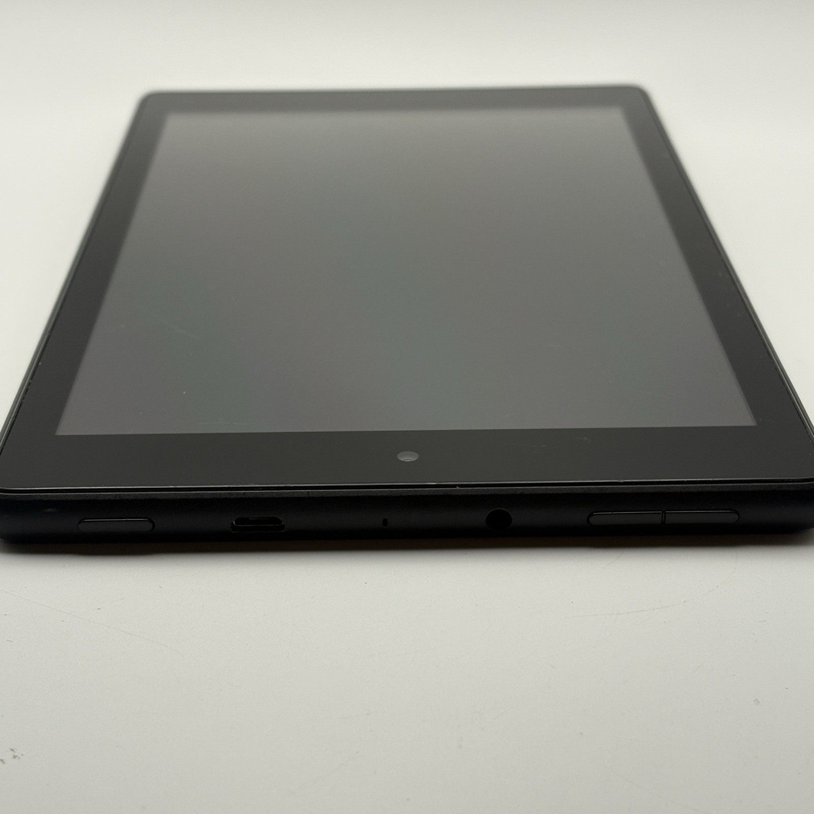 Amazon Fire HD 8 (8th Gen) L5S83A Tablet (Wi-Fi) – 32GB Black 8” Screen TESTED