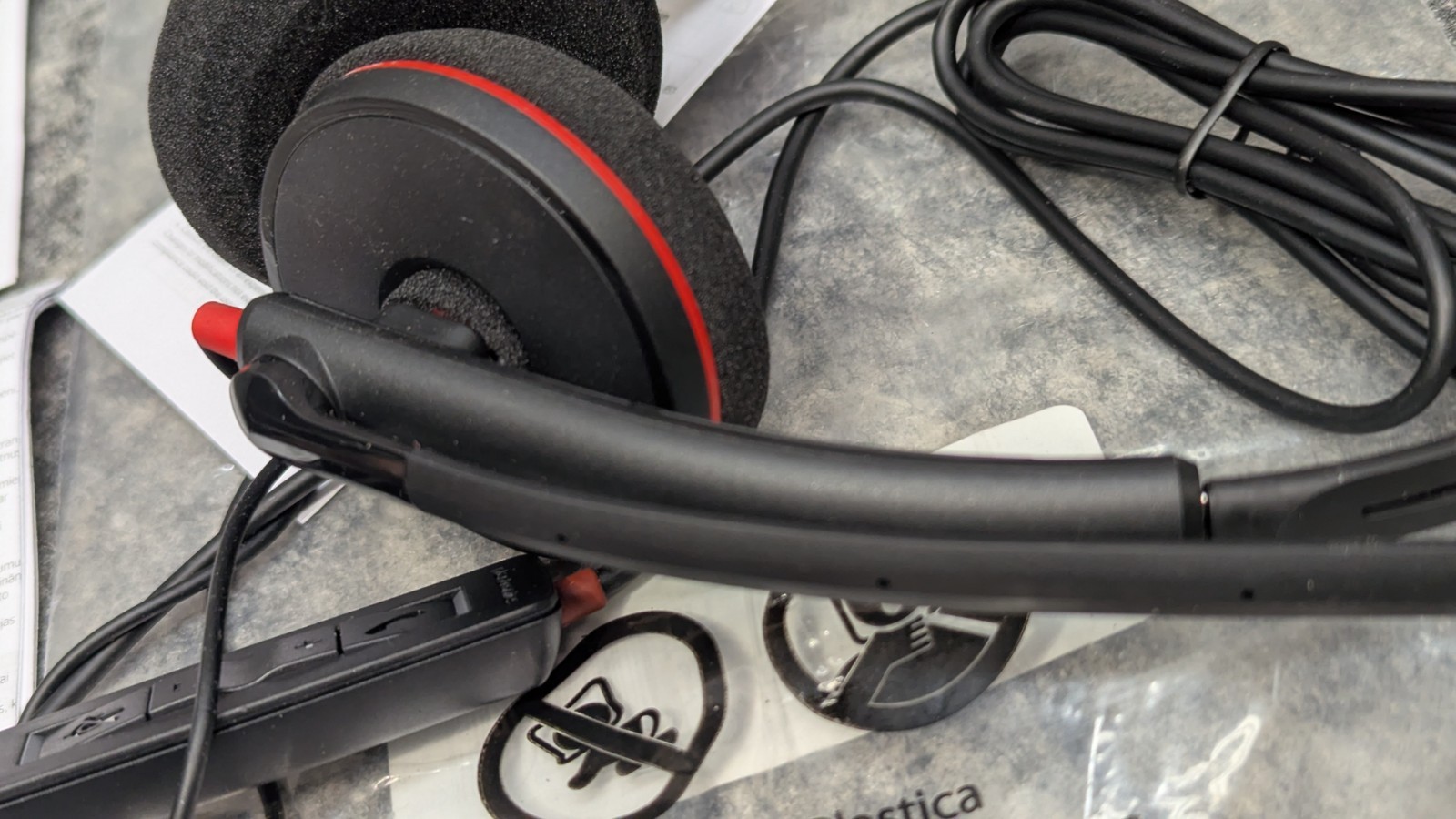 🔥NEW/OPEN🔥 Plantronics Blackwire 3220 USB Over-the-Ear Wired Headset Black