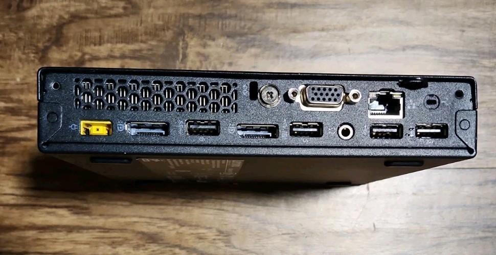 Lenovo ThinkCentre M715q AMD PRO A10-8570E@2.8GHz 8GB RAM 128GB SSD Win.11