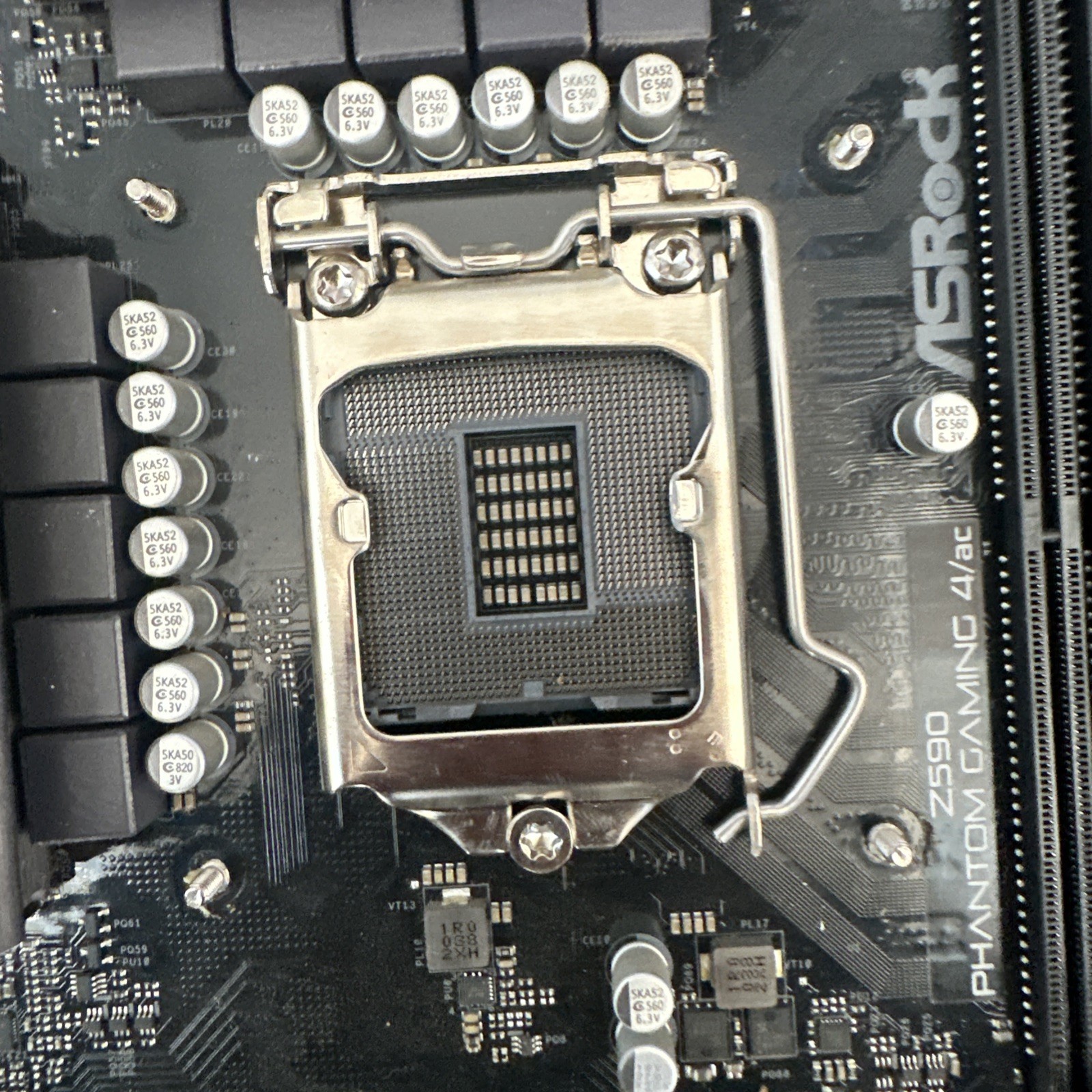 ASRock Z590 Phantom Gaming 4 motherboard & aftermarket cpu cooler intel