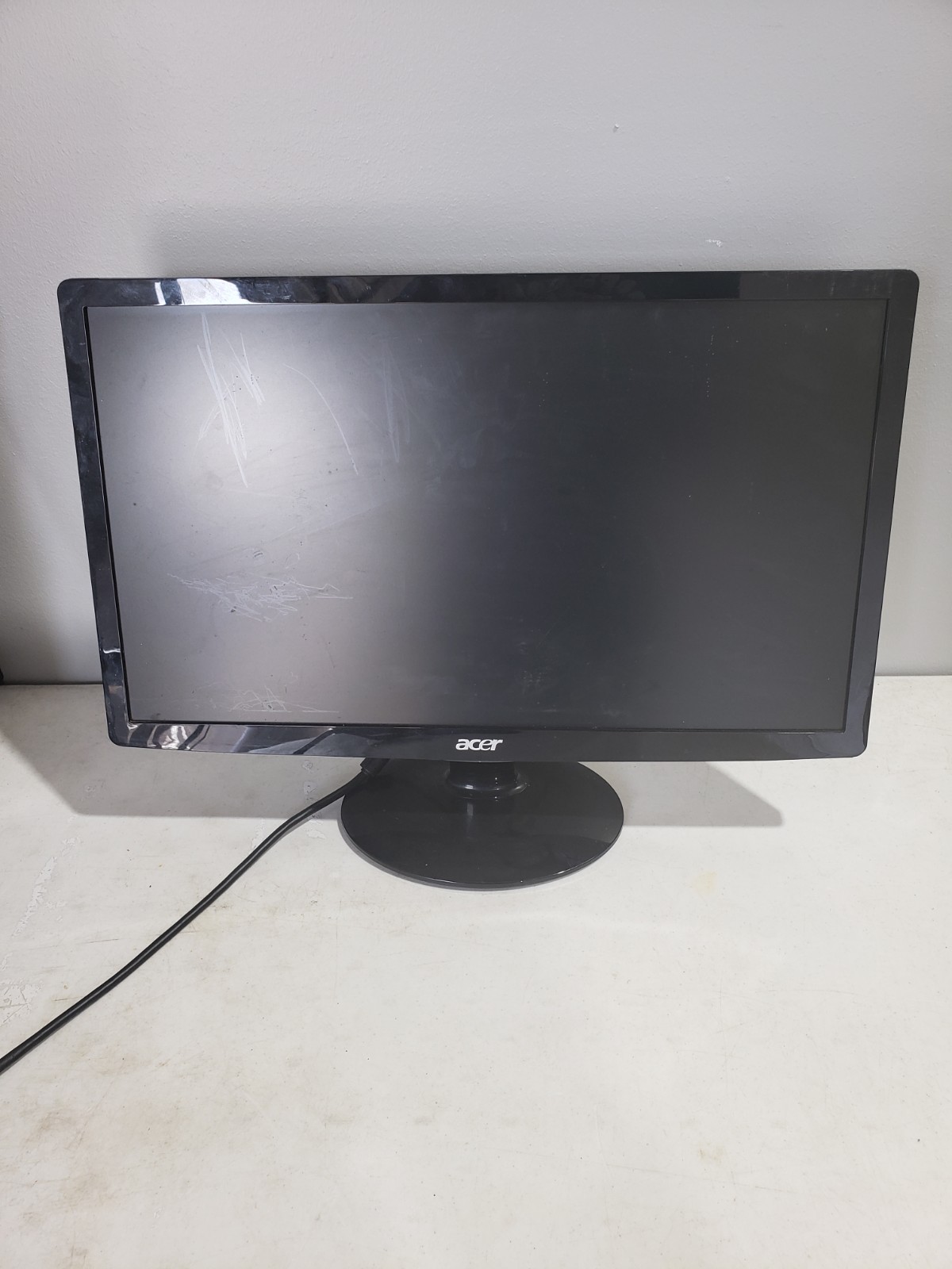 Acer S202HL 20″ 1600 x 900 LCD Monitor w/ Stand & Power Adapter