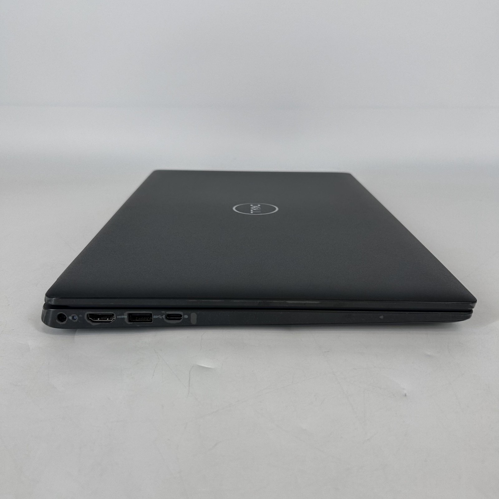 Dell Latitude 3520 15.6 Black FHD i5-1135G7 2.40GHz 16GB 256GB SSD Excellent