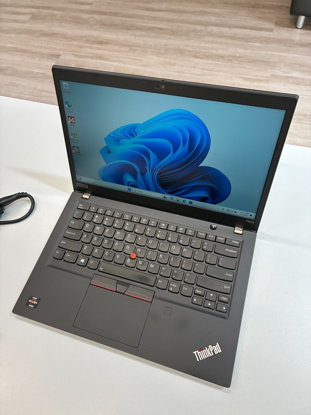 Lenovo ThinkPad T495s: Touch 14″ / Ryzen 7 3700U / RAM 16Gb / SSD 512Gb / Win 11