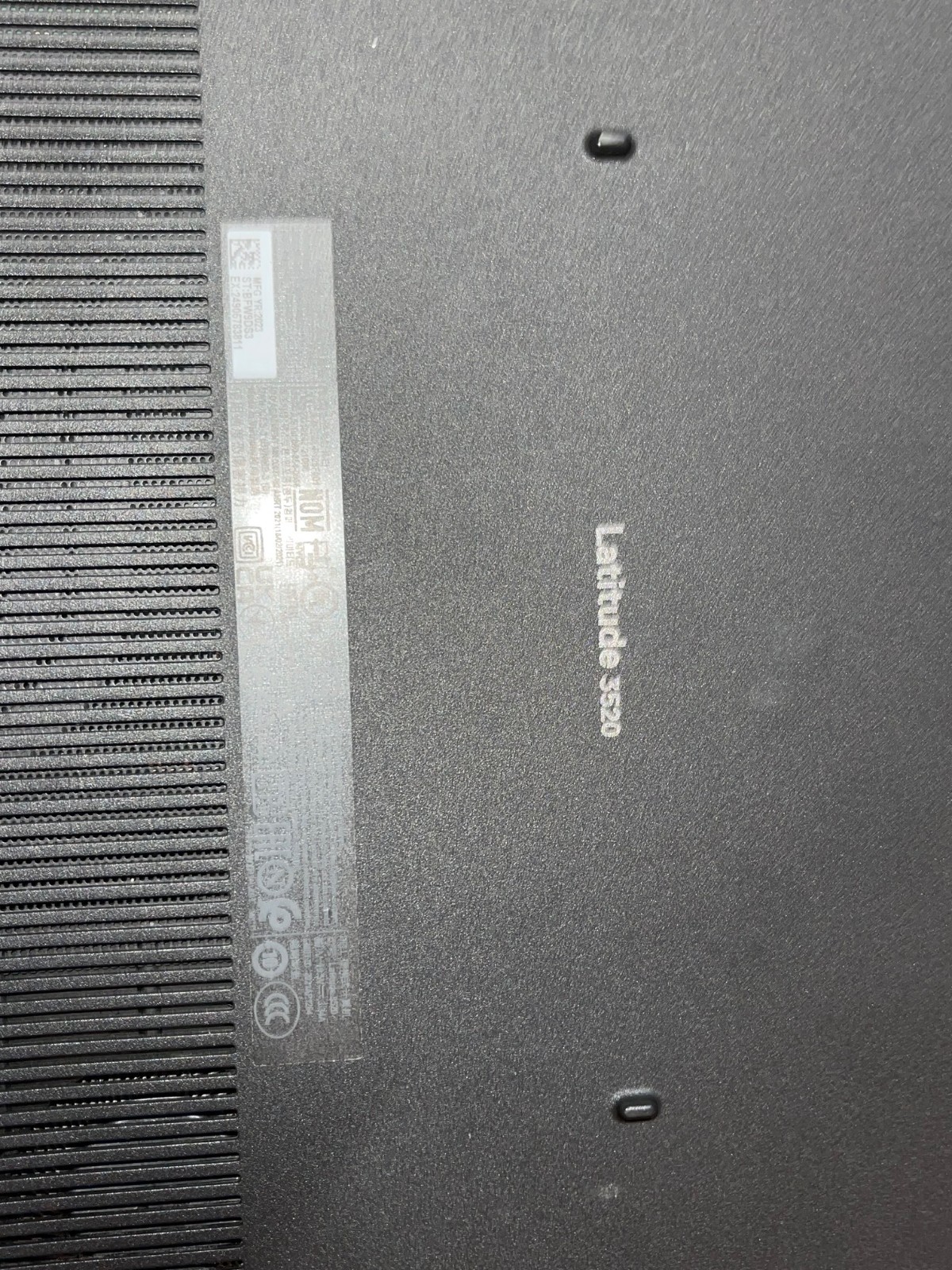 Dell Latitude Laptop 3520 i5-1145G7 2.6GHz 16GB RAM 256GB NVME 15.6″ w/ Charger